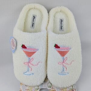 Slipper Strawberry Cosmopolitan Embroider Fleece Memory Foam Slip On L(9/10) NWT